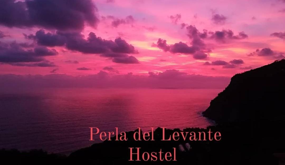 Perla Del Levante Hostel Framura Exteriör bild